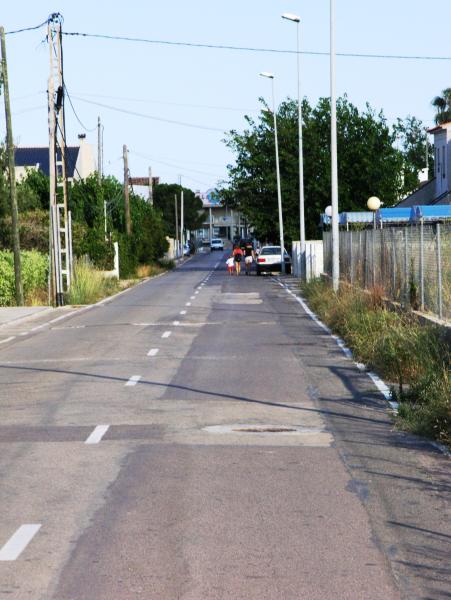 Weg vom Campingplatz zum Sparladen<br />
Cami dels Ametadors